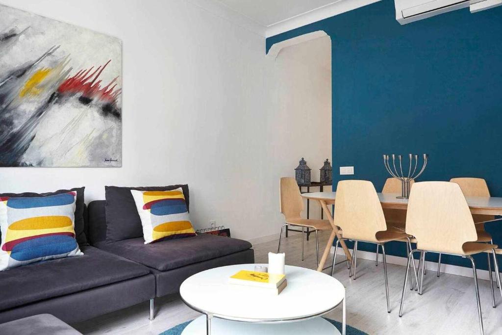 SAGRADA FAMILIA SUN Nos preocupa su seguridad - 1