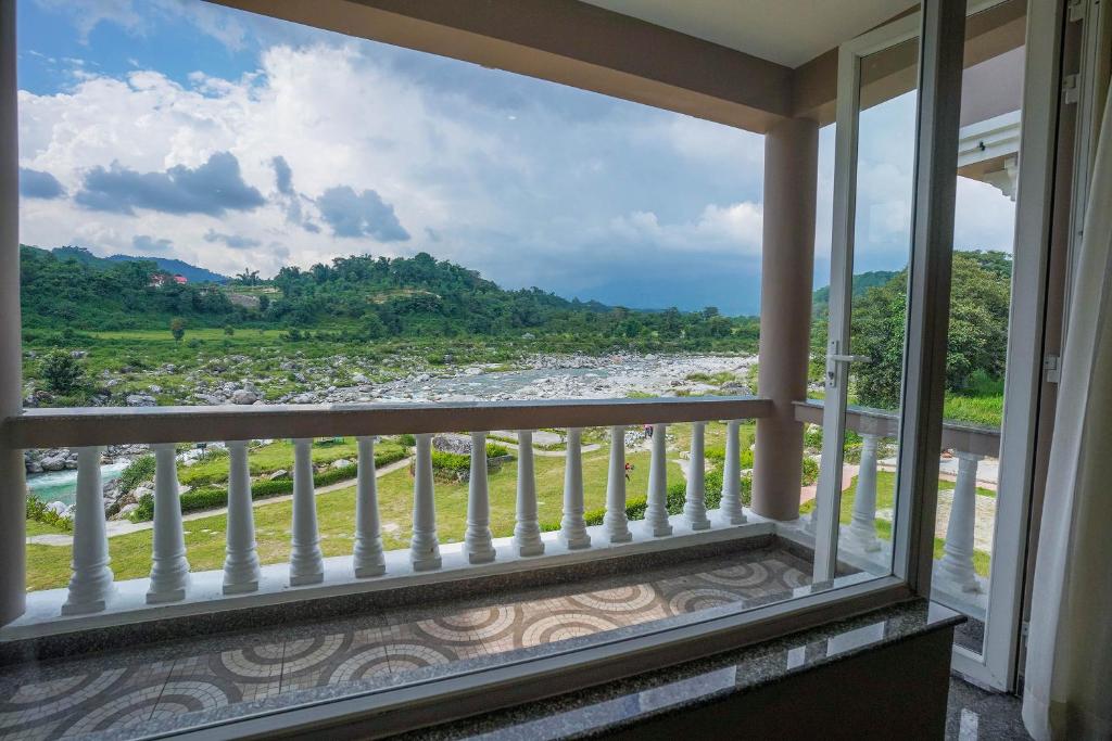 Neugal Riverfront Resort - Suite Avec Balcon