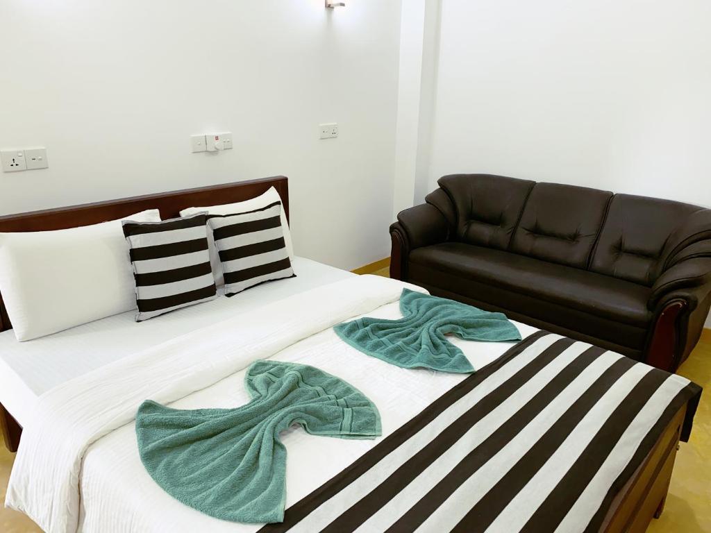 Misty Elegance - Ella. - 2