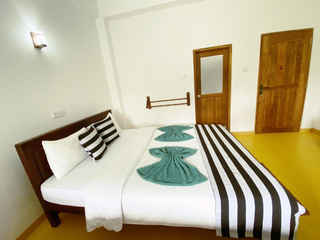 Misty Elegance - Ella. - 5