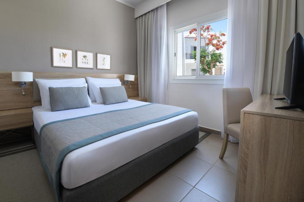 JAZ Fanara Residence - 12