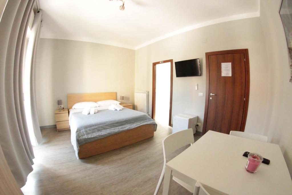 La Torre - Double Room With Private Bathroom