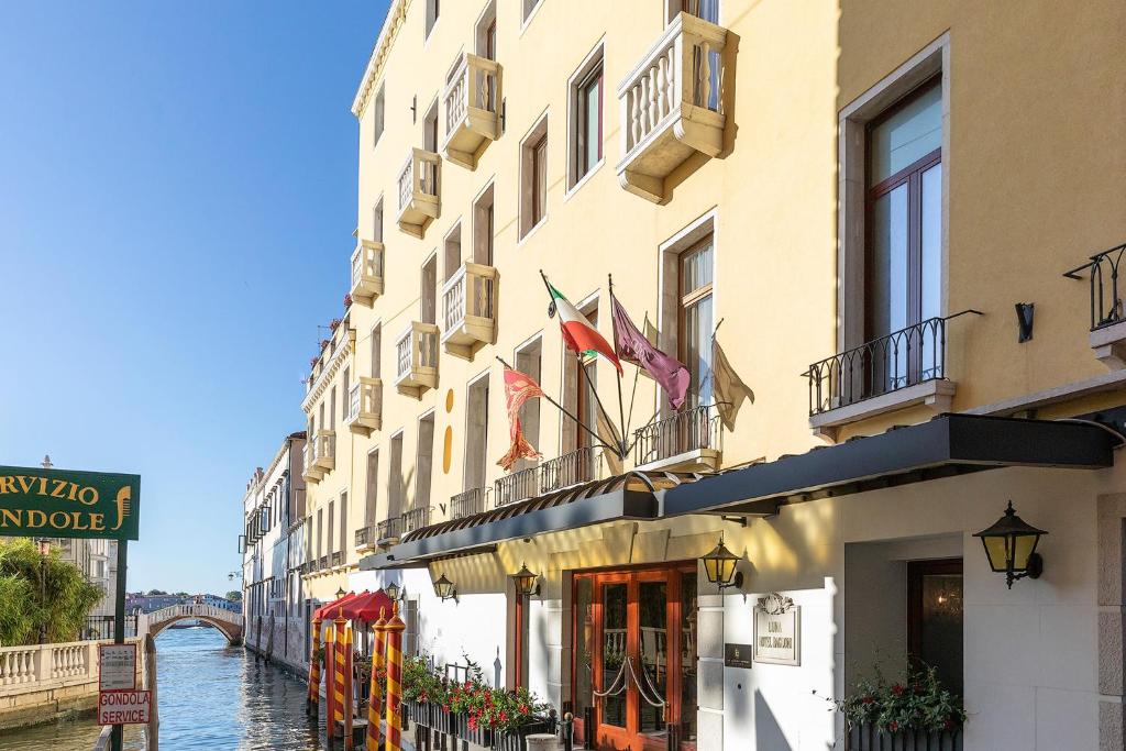 Foto da galeria de Baglioni Hotel Luna - The Leading Hotels of the World em Veneza