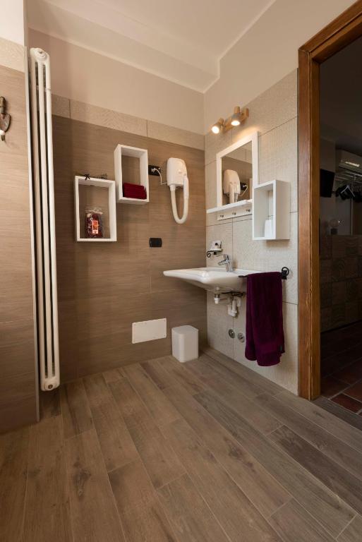 Agriturismo Cascina Costa - Chambre Lits Jumeaux Avec Salle De Bains Privative