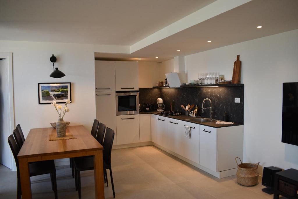 Kuchyňa alebo kuchynka v ubytovaní Apartment Monte e Lago
