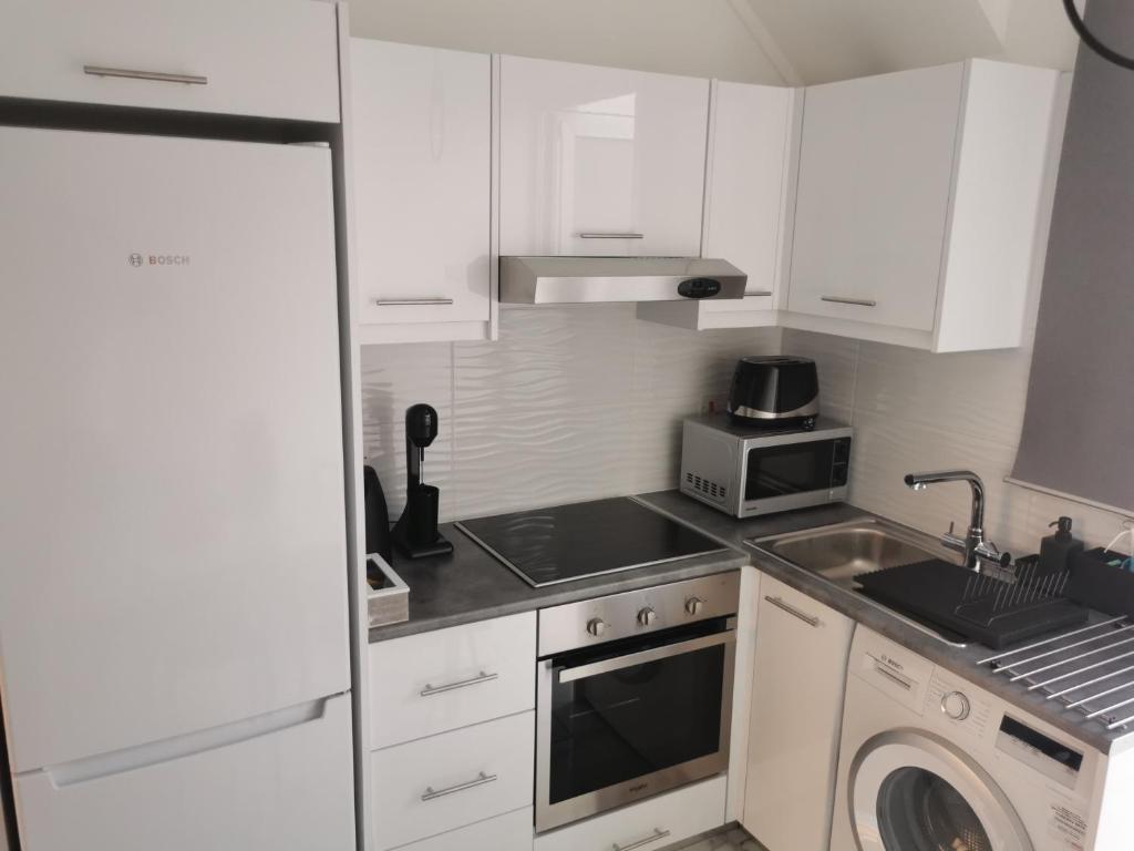 EROS Maisonette in Latchi area just 700 meters or one-minute drive from Polis Municipal Beach - One-Bedroom House