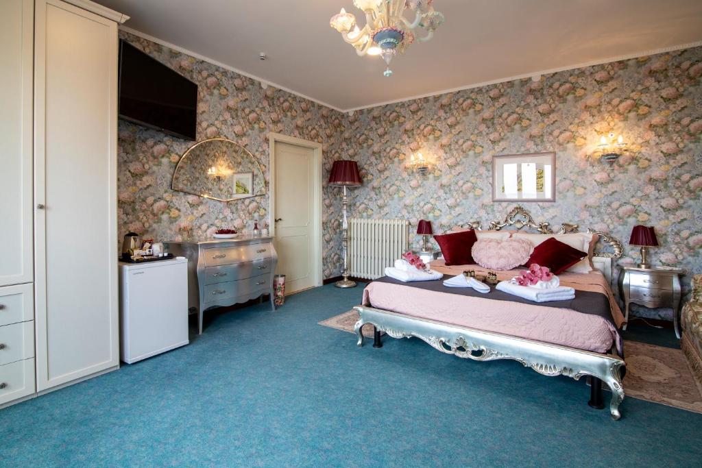 Residenza Le Terrazze di Gualdo Rent Rooms - Habitación Familiar Con Baño Privado