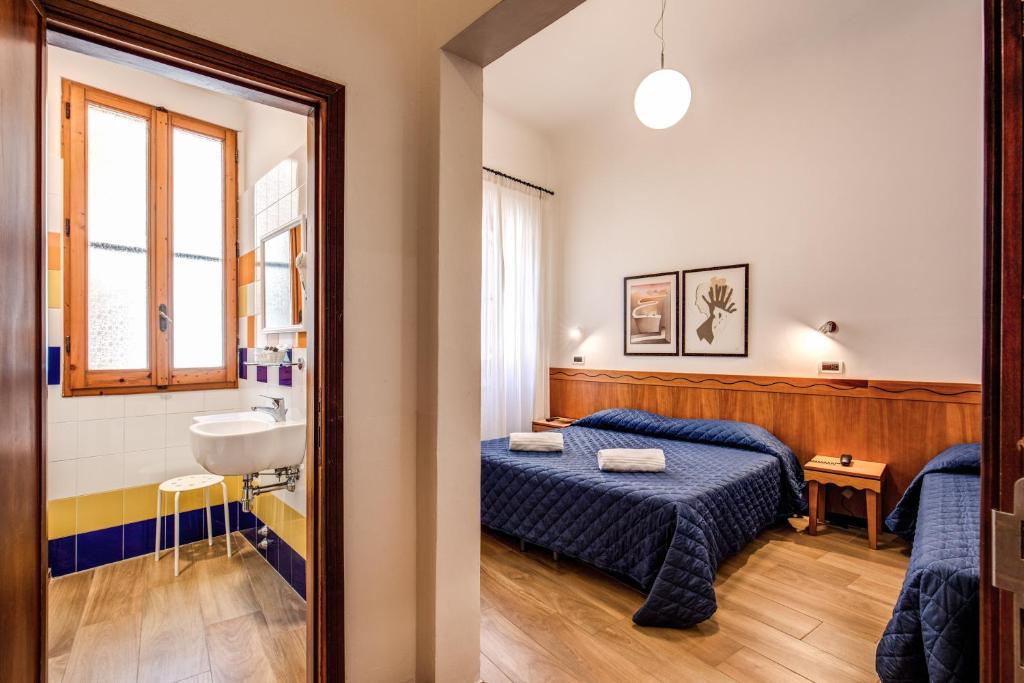 Hotel Nuova Italia - Resim 25