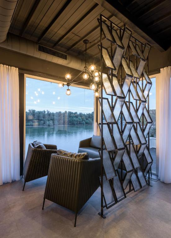 Posezení v ubytování Joy 5 Hotel & SPA