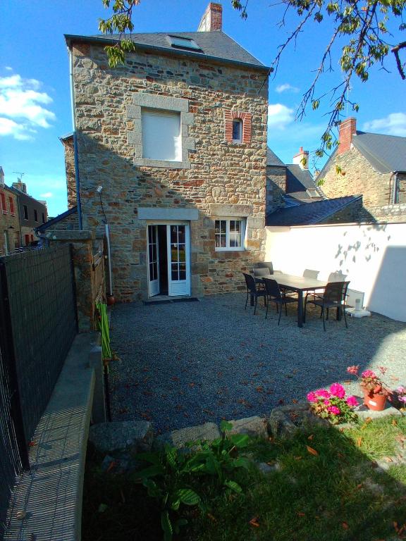 Photo de la galerie de l'établissement GITE MONTOISE, à Genêts