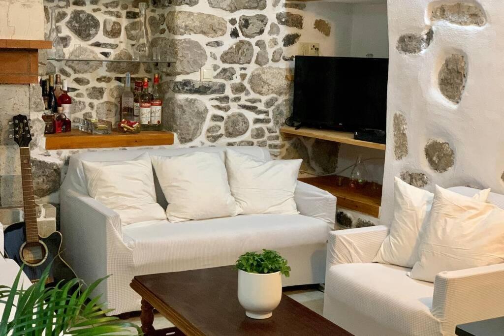 Posezení v ubytování Lava House