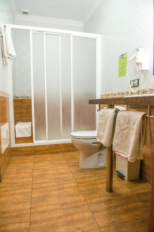 Koupelna v ubytování Apartamentos La Palmera