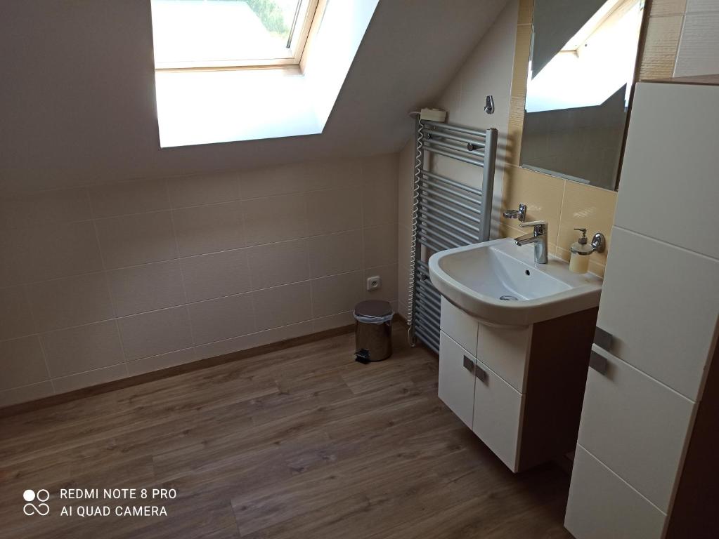 Zdjęcie z galerii obiektu Apartmá Na Lipně w mieście Horní Planá