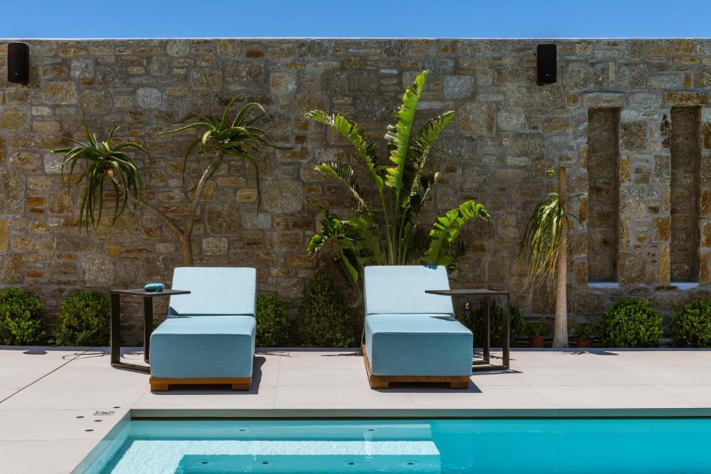 Bazén v ubytovaní Splendid Mykonos Luxury Villas & Suites alebo v jeho blízkosti