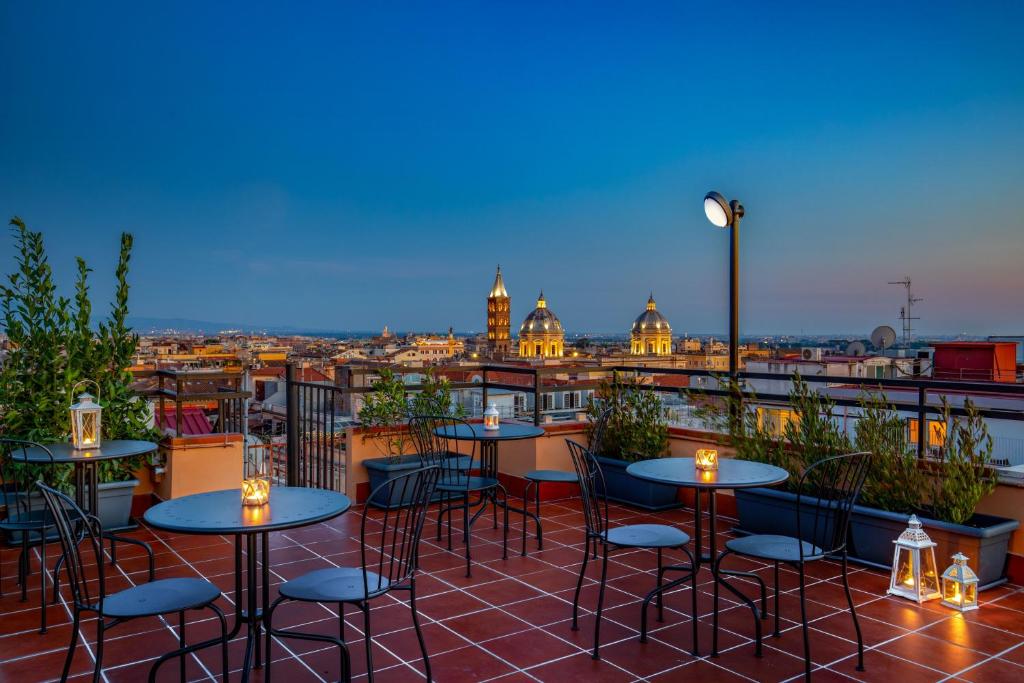 Vista generica su Roma o vista sulla città dall'interno dell'hotel
