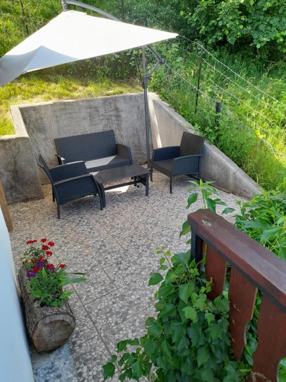 APARTMAJI GORENC - Estúdio Com Terraço