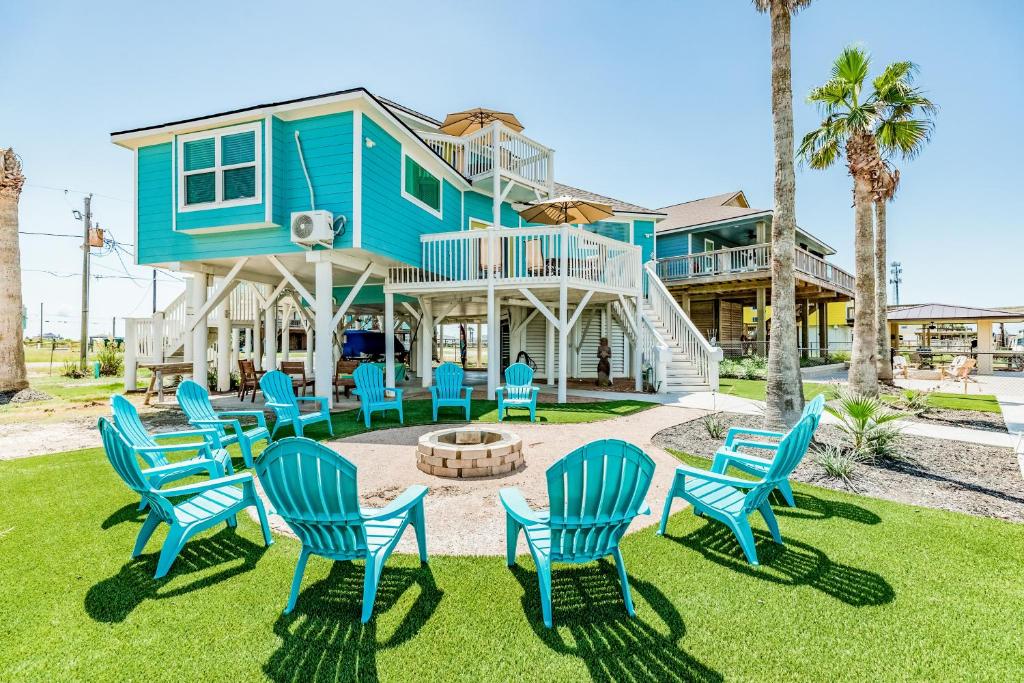 The Quirky Whale - Three Bedroom Holiday Home