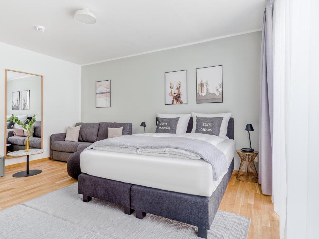 
Suite L with sofa bed, terrace & courtyard view
