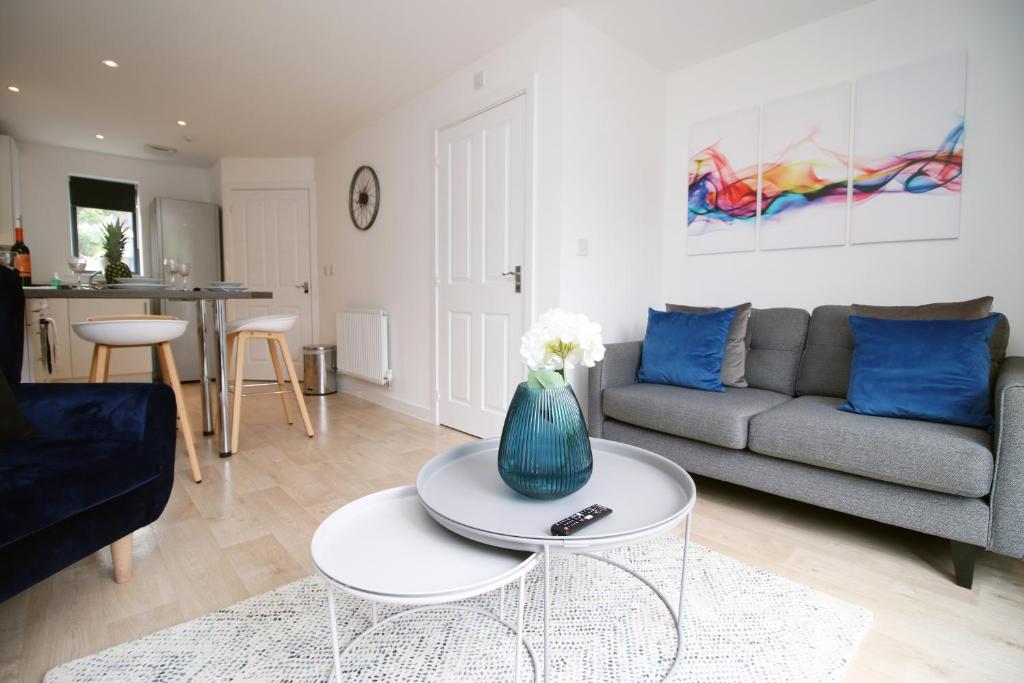 City Stay - Easy Access & parking - Housity