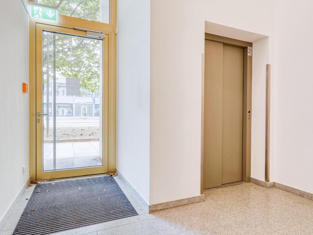 Limehome Dresden Wallstraße - Digital Access - Resim 44