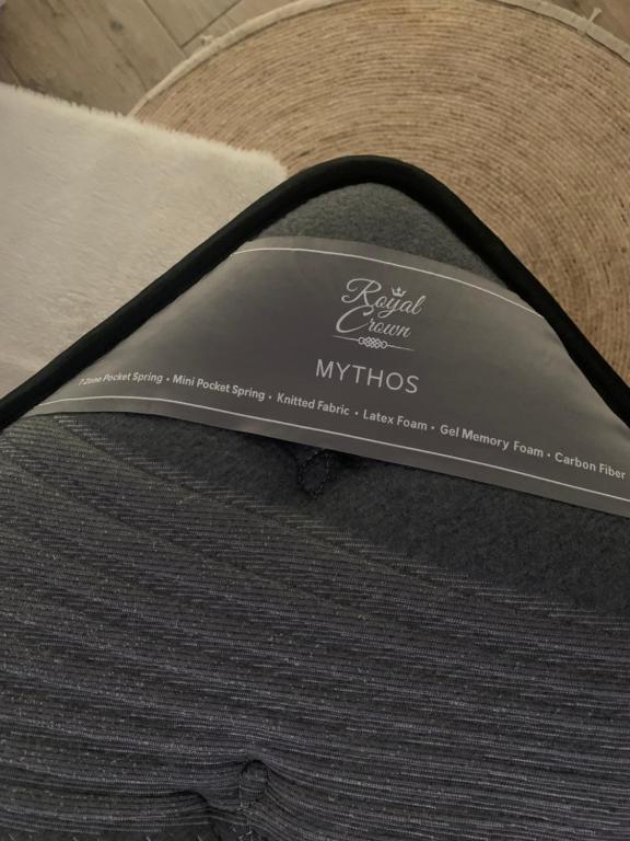 Certifikát, hodnocení, plakát nebo jiný dokument vystavený v ubytování Arismari