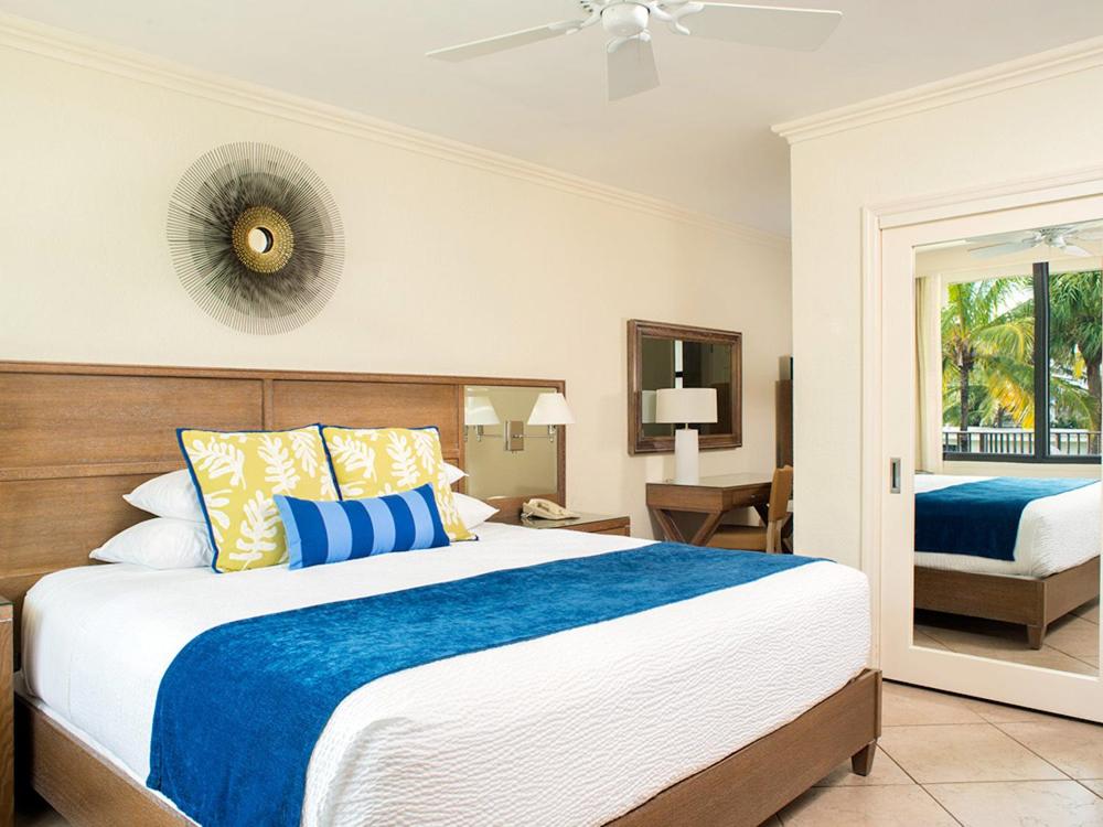 High Noon Beach Resort - Habitación King Con Vistas Al Mar
