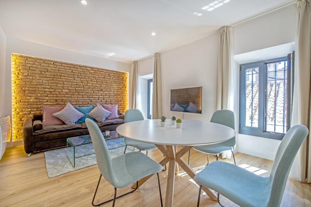 Victoria Suites Apartments - 9