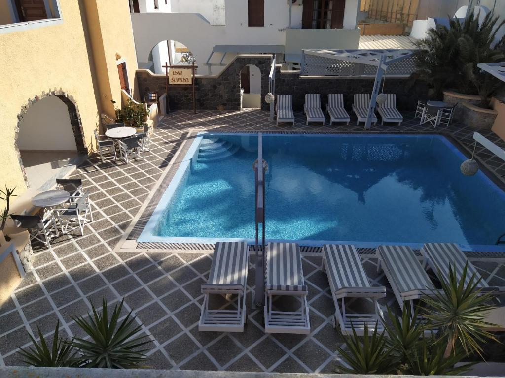 Bazén v ubytování Hotel Sunrise nebo v jeho okolí