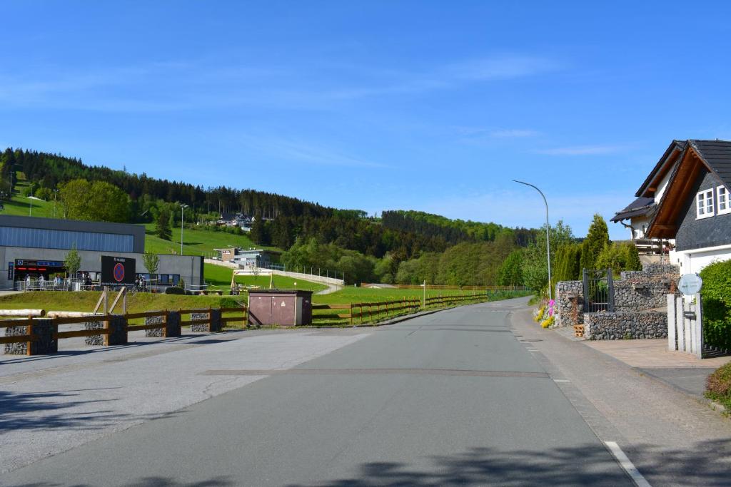 Kleines Glück in Willingen &MeineCardPlus - デラックスアパートメント