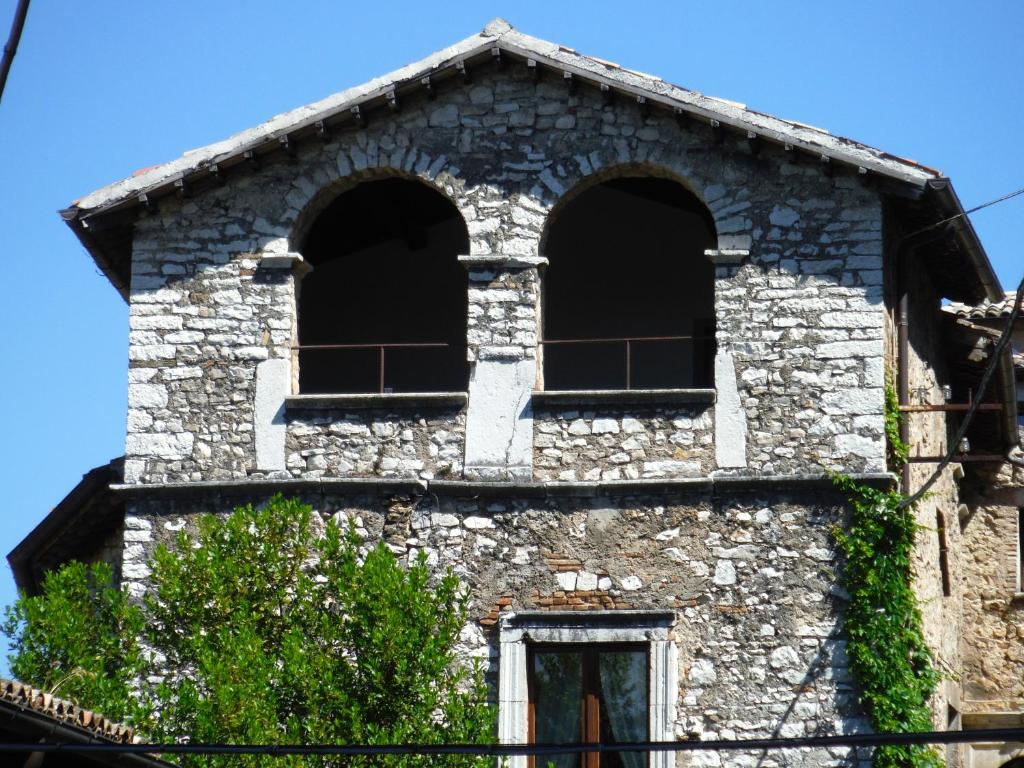 Fotografie z fotogalerie ubytování Casa Due Archi Labro v destinaci Labro