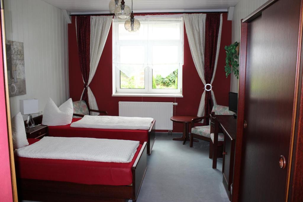 Gasthof und Pension Frankenthal - garni - Double Or Twin Room