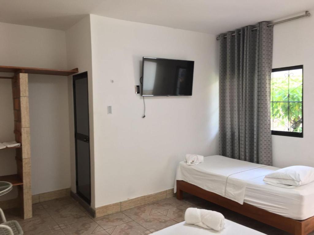 HOSPEDAJE SANTA MONICA