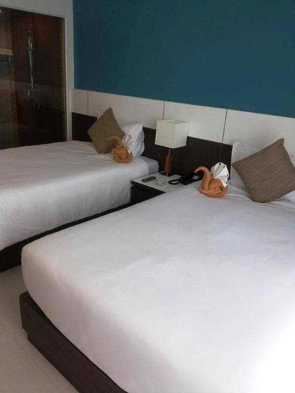 Chanalai Hillside Resort, Karon Beach - 6