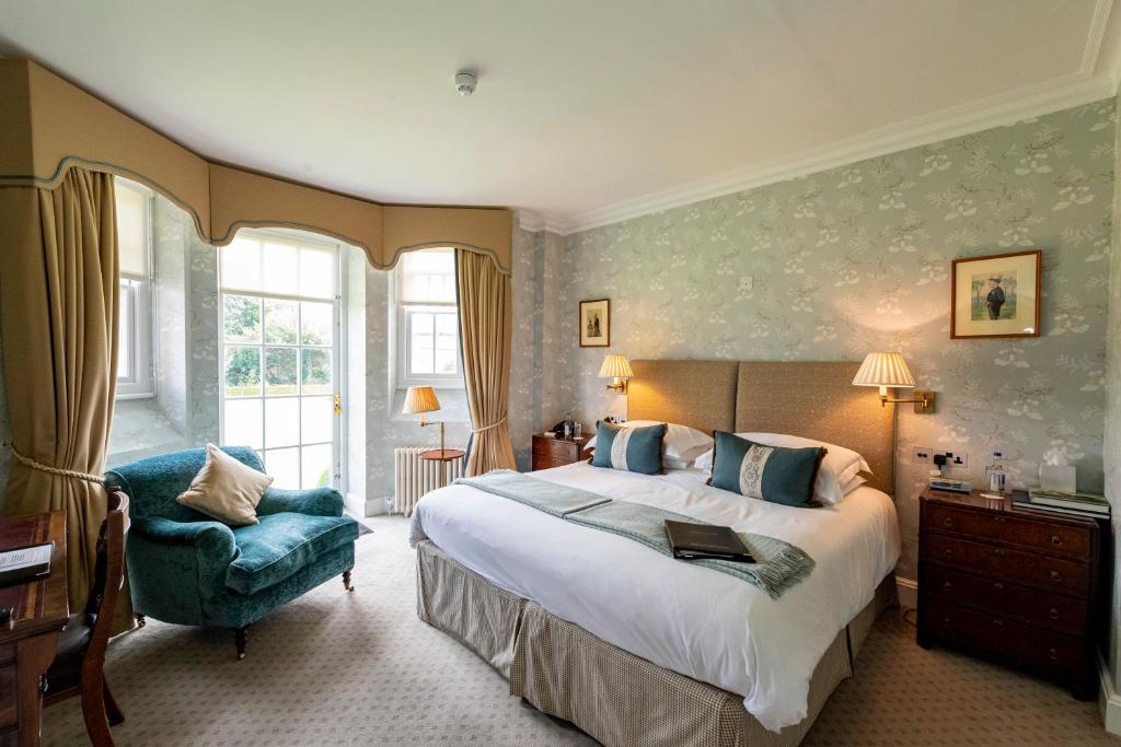 The Jockey Club Rooms 6