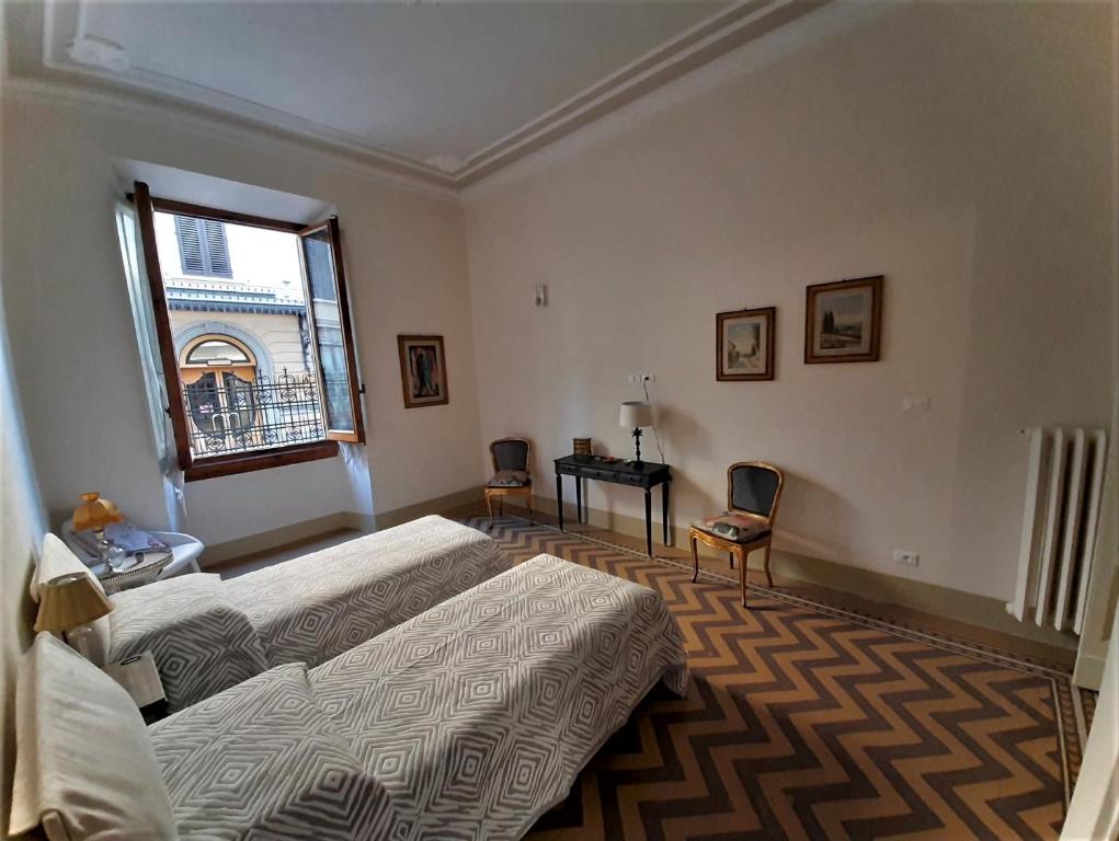 Booking.com: Appartamento Brunelleschi con posto auto , Firenze, Italia .  Prenota ora il tuo hotel!