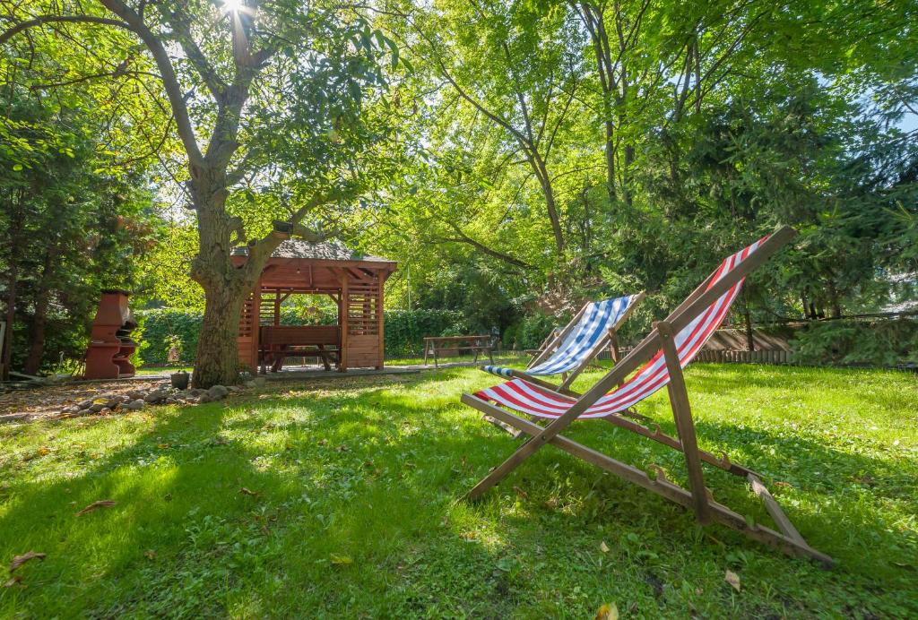 Vonkajšia záhrada v ubytovaní Tatamka Hostel