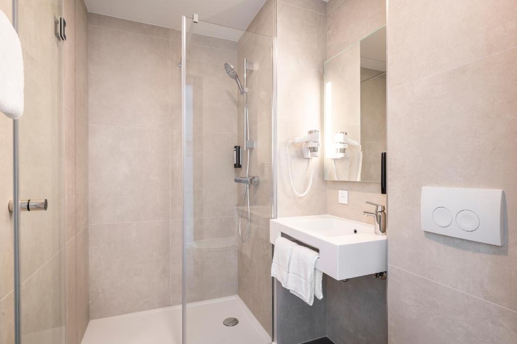 B&B HOTEL Antwerpen Centrum - Resim 15