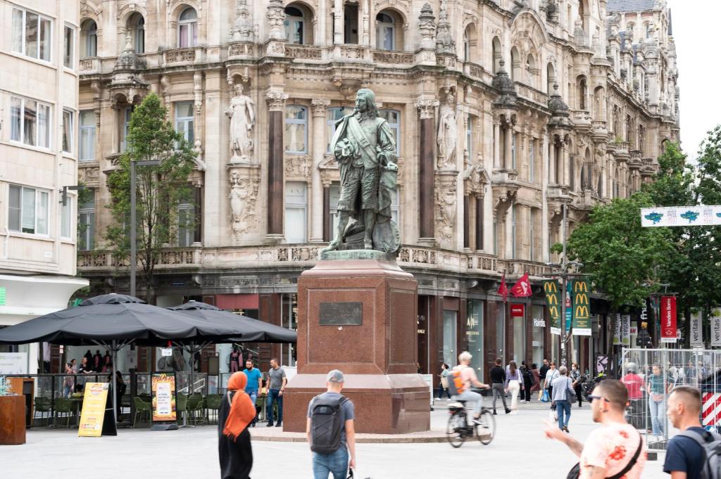 B&B HOTEL Antwerpen Centrum - Resim 37