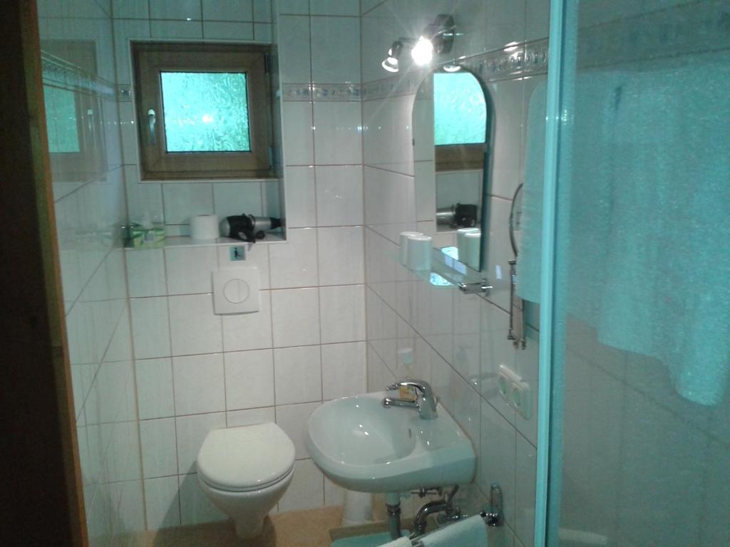 Koupelna v ubytování Gästehaus Attenhauser
