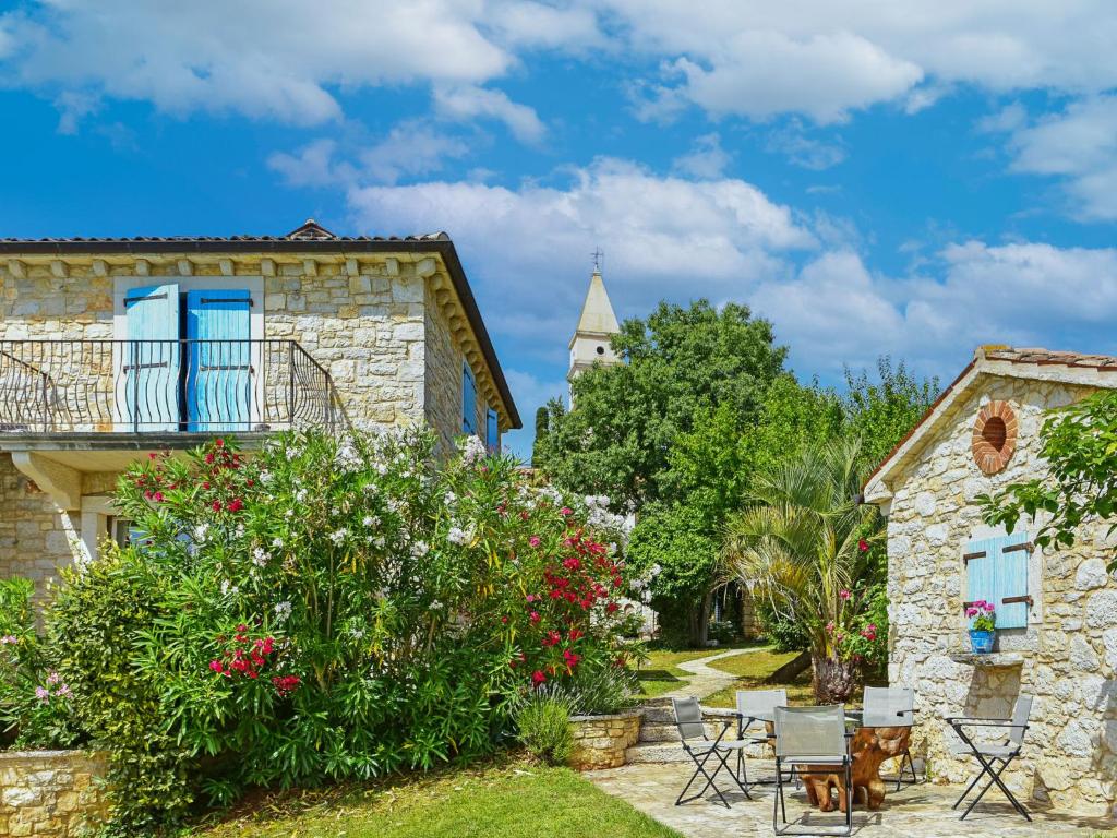 Vonkajšia záhrada v ubytovaní Holiday Home Hibiskus by Interhome