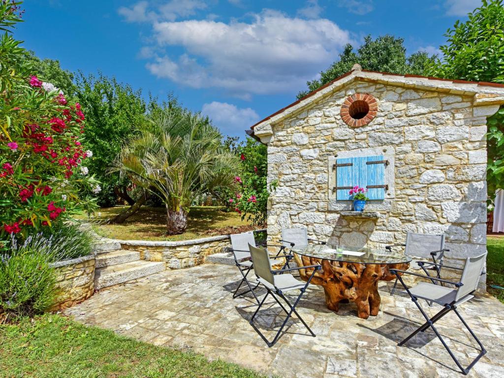 Vonkajšia záhrada v ubytovaní Holiday Home Hibiskus by Interhome