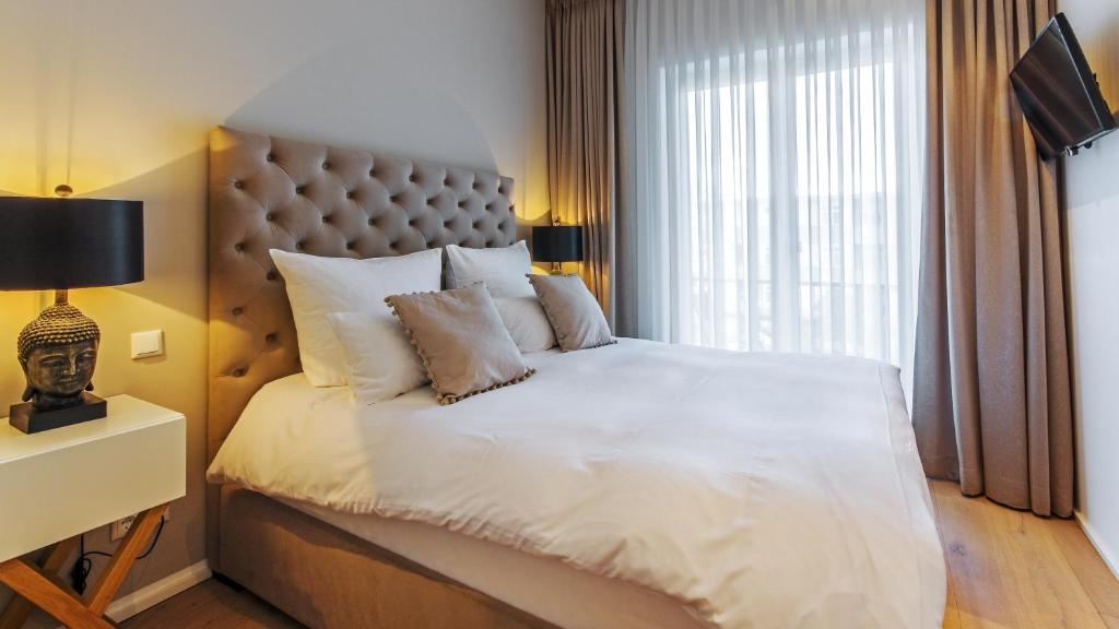 Refugium de Luxe Messe-Deutz - Deluxe Double Room With Balcony