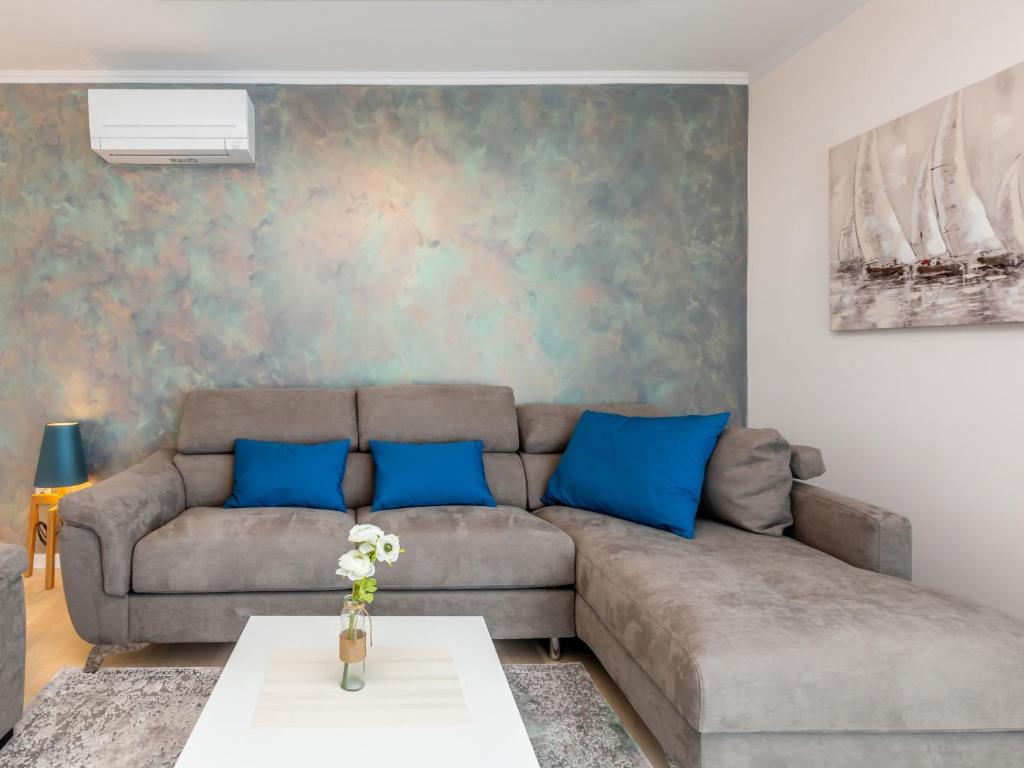 Posezení v ubytování Villa Roko by Interhome