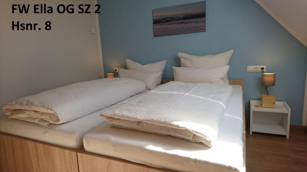 Postel nebo postele na pokoji v ubytování Ferienwohnung Rettinger