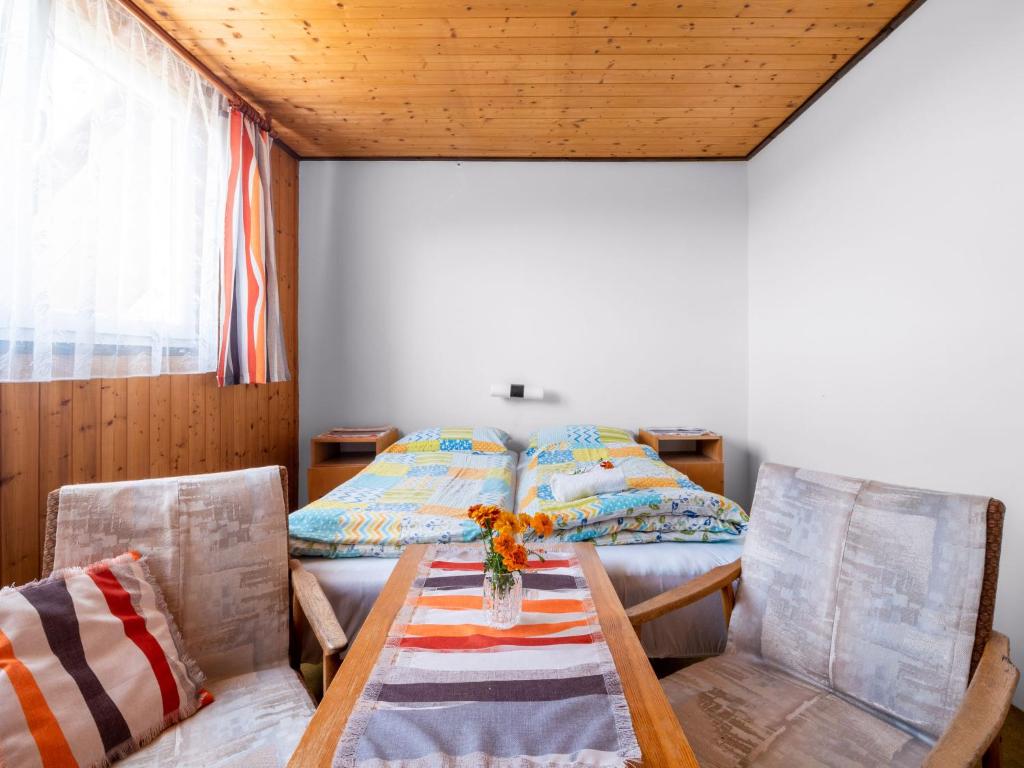 Część wypoczynkowa w obiekcie Apartment Rabyně-2 by Interhome