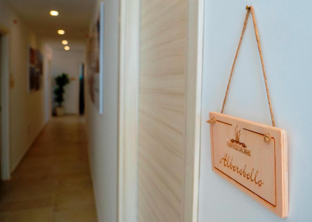 Certifikát, hodnocení, plakát nebo jiný dokument vystavený v ubytování B&B A Un Passo dal Mare