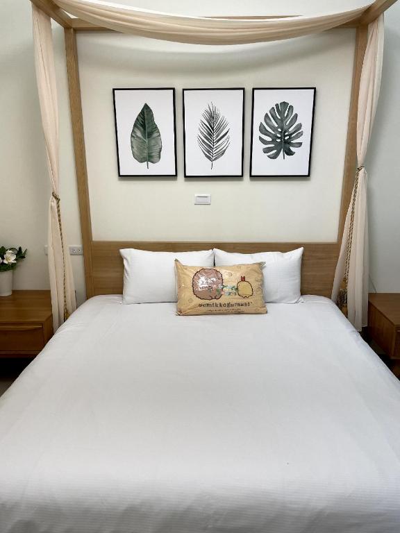 Postel nebo postele na pokoji v ubytování Bloom B&B