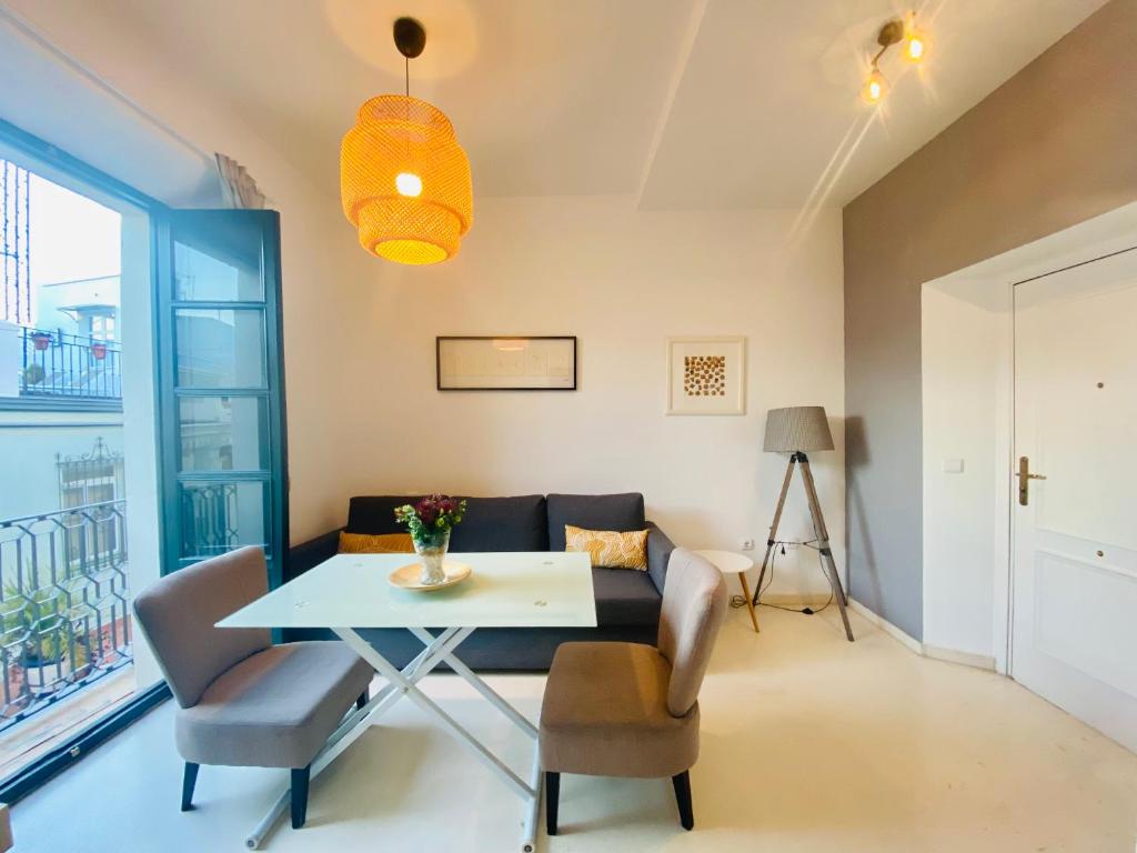 Apartamento Álvarez Quintero - Catedral, Seville – Updated ...
