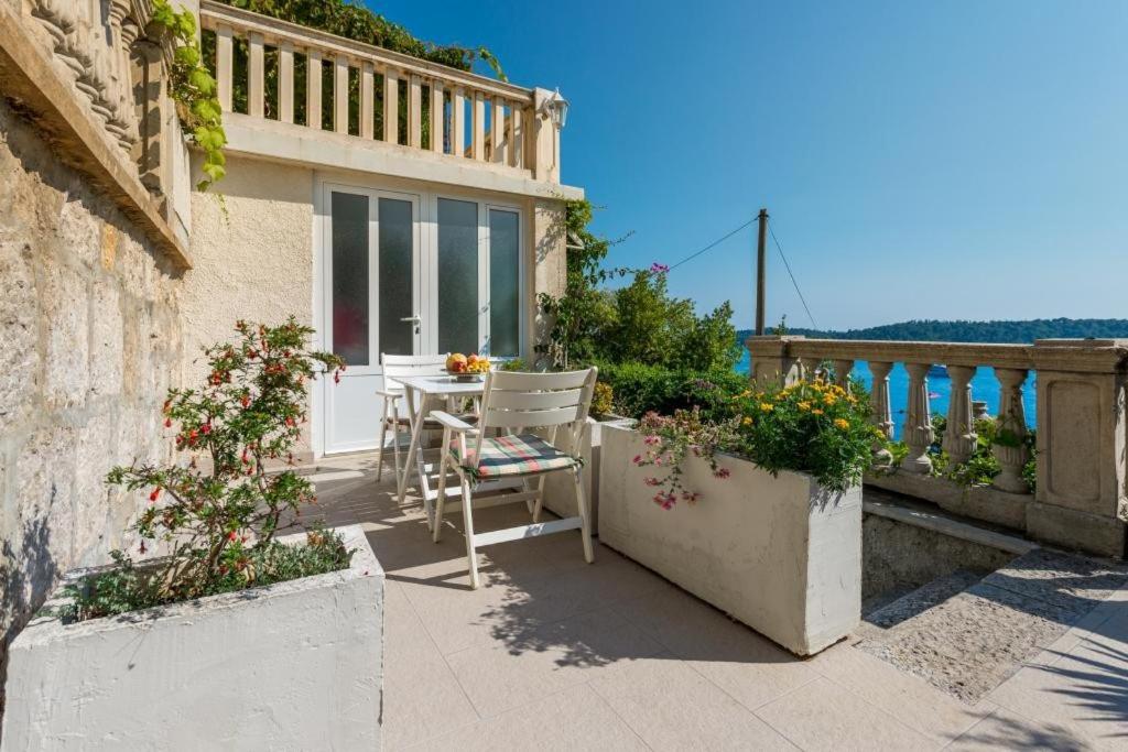 Apartments Kirigin - One Bedroom Apartment With Terrace And Sea View