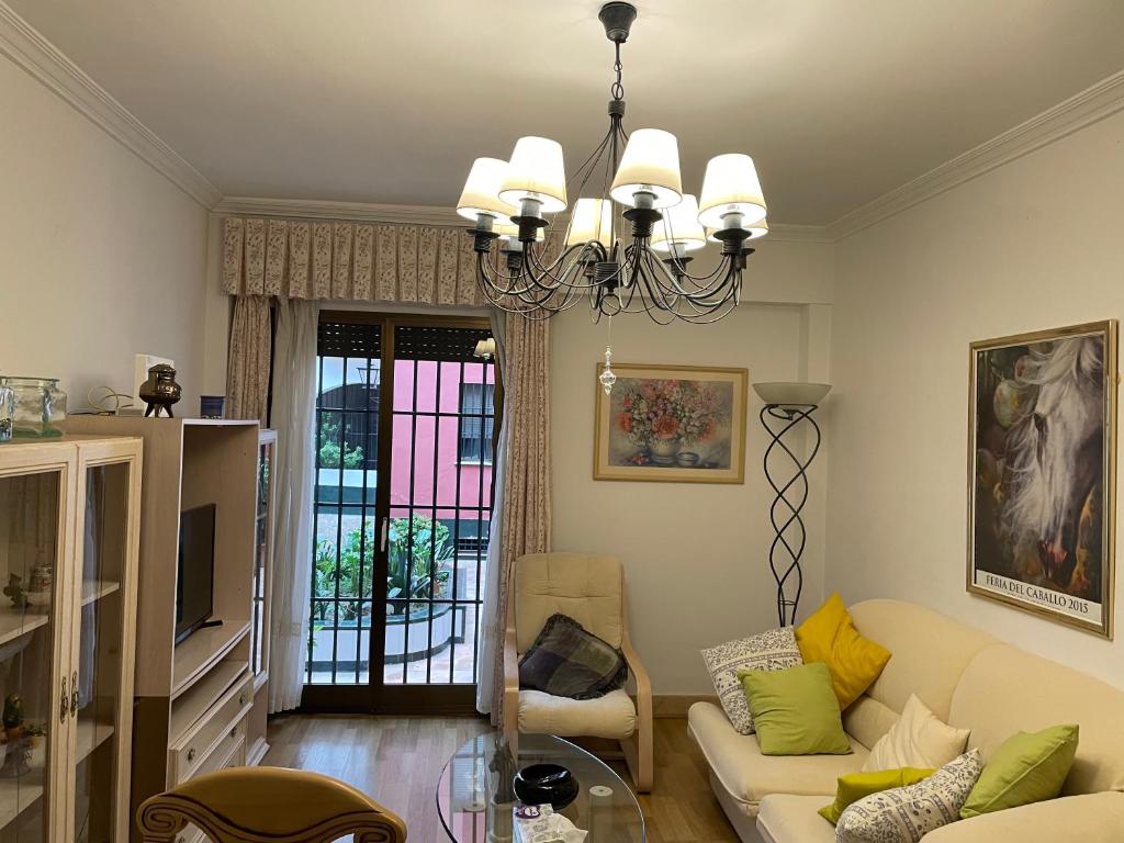 Zdjęcie z galerii obiektu Junto a casa pilatos w Sewilli